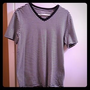 Express striped stretch V-neck shirt New w/o tags